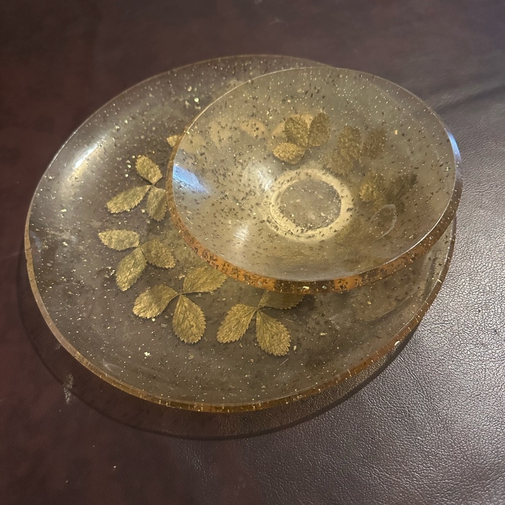Vintage Resin Leaf Plate and Bowl Set